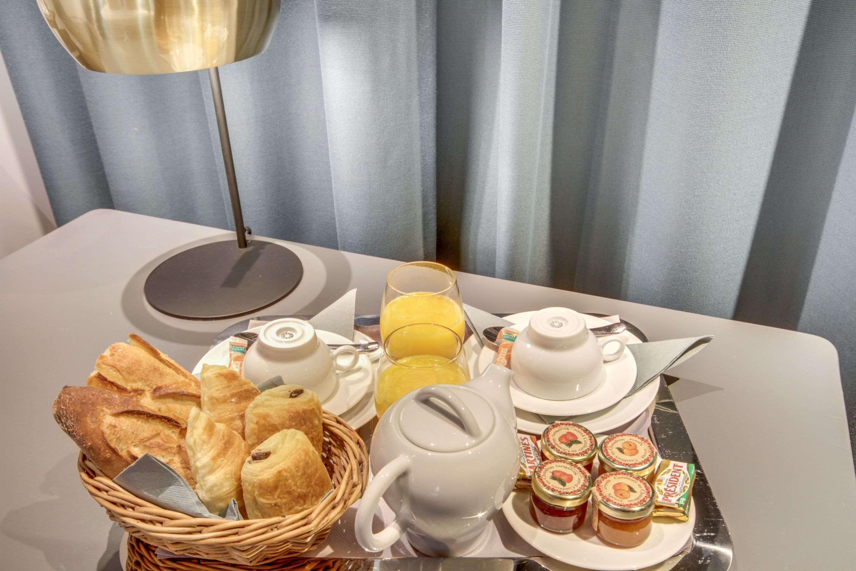 Sevres Saint Germain